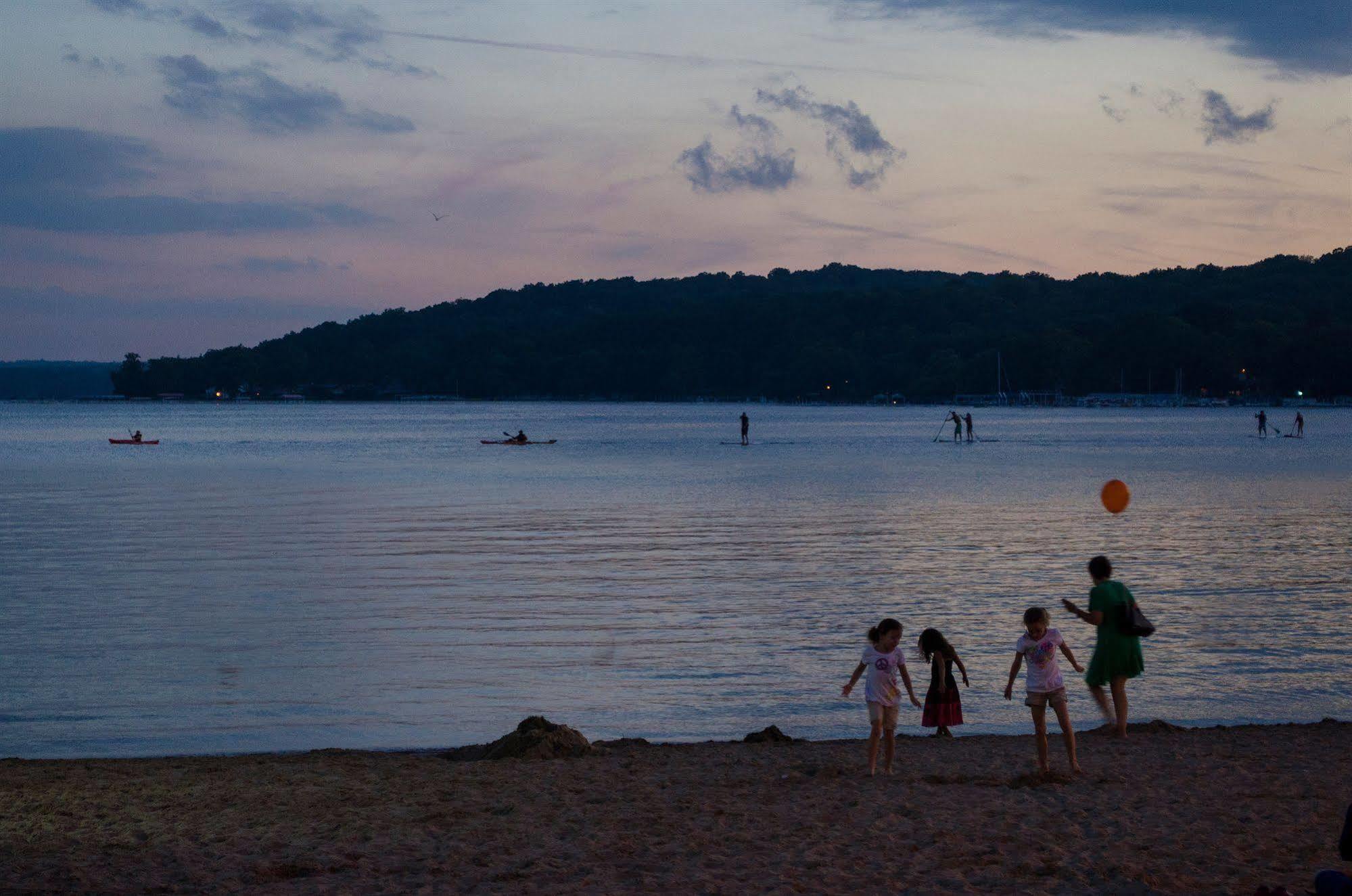 The Cove Of Lake Geneva Extérieur photo